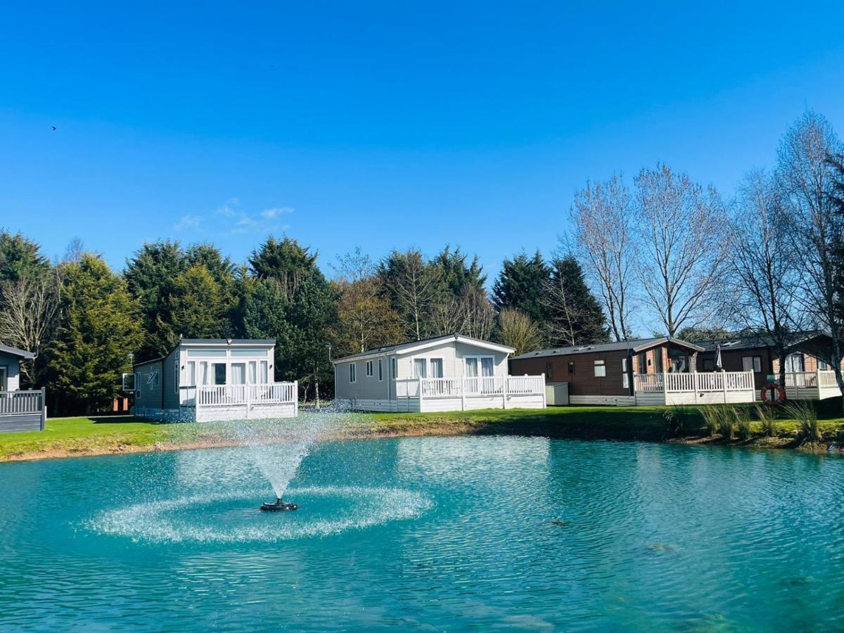 Sutton Lodge With Hot Tub York Exteriér fotografie